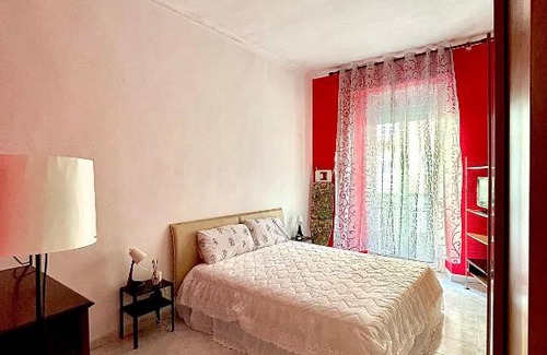 Parella Apartment | Bella House: Steps from Metro, Pet and Child Friendly Stay