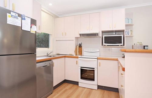 Hawks Nest House | Pet-Friendly Bella Luca with Ocean Views & High Guest Ratings