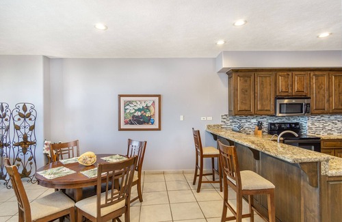 Sandy Beach Condo | Bella Sirena