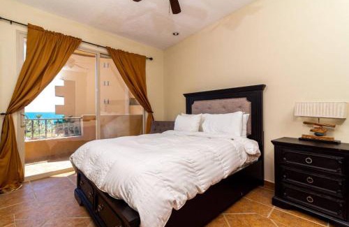 Sandy Beach Resort | Bella sirena Resort 2Rec condo con albercas y playa