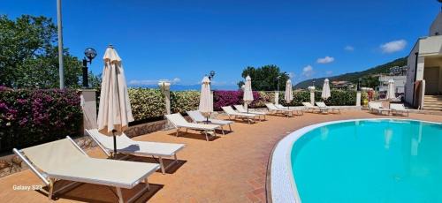 Pizzo Apartment | Family-Friendly Bella Sorella with Oceanfront Pool Access