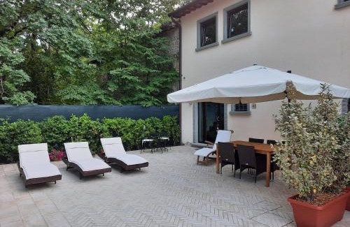 Saturnana House | Experience Bella Tuscany: Oceanfront Retreat with Hot Tub