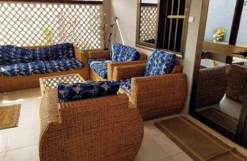 Lome House | Bella villa in Djidjole with Safety Keeper