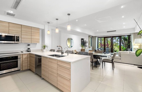 Herreras Villa | Experience Bella Villa: Oceanfront Retreat with Private Pool