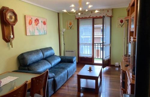 Ramales de la Victoria Apartment | Discover Bella Vista: Family-Friendly Getaway with Top-Rated Comfort