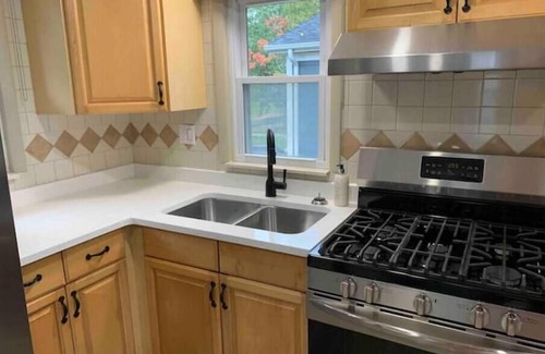 Kingsville Cottage | Bella Vista - Cedar Island: Lakefront Oasis with Spa & Pool