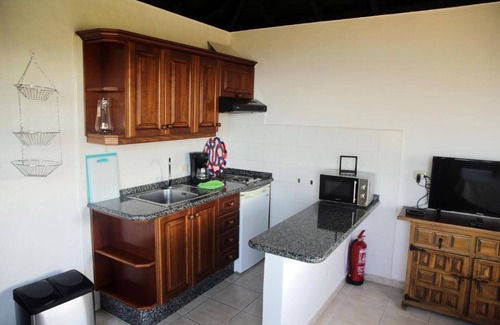 Buen Paso Apartment | Experience Bella Vista Finca Tabaiba: Pet-Friendly Retreat
