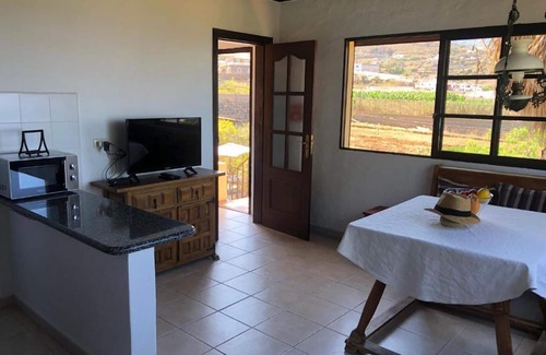 Buen Paso Apartment | Experience Bella Vista Finca Tabaiba: Pet-Friendly Retreat
