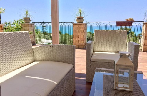Licata House | Bella Vista: Guest Rated 9/10 with Pool and Breakfast