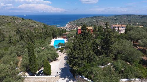 Vlachopoulatika Villa | Inviting Bella Vista Villas & Suites with Ocean Views