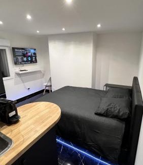 Lisieux Apartment | Convenient Bella Vita Studio near Train Station & City Center