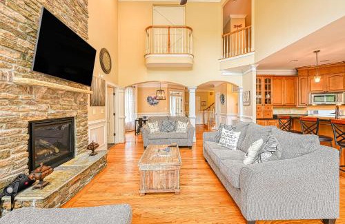 Mineral House | Bella Vita: Ocean View Retreat with Private Beach Access