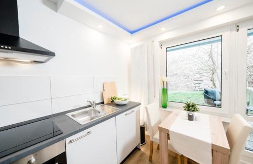 Pforzheim Apartment | Modern Studio Apartment with Terrace & SmartTV - 9.7/10 Rated