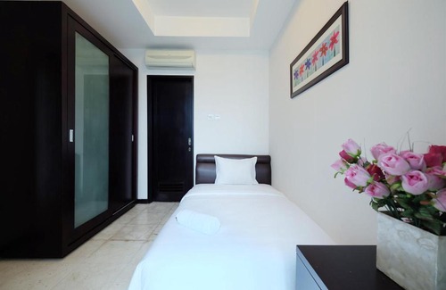 East Kuningan Apartment | Bellagio Apartment 2BR with Pool near Kuningan City