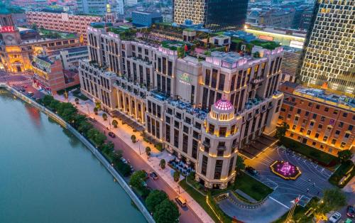 Shanghai Hotel | Experience Bellagio by MGM Shanghai on the Bund - 5 Star Luxury