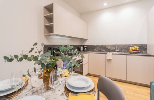 Como Apartment | Bellagio Suite - One Bedroom Apartment, Sleeps 4