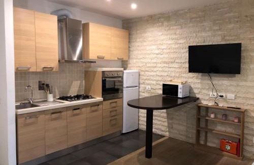 Castello Apartment | Bellagio Sweet Home: Pet-Friendly Retreat with High Ratings