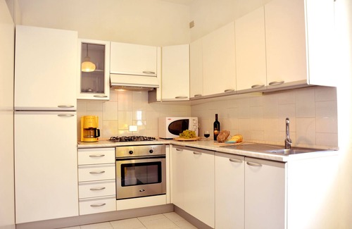 Lezzeno Apartment | Bellagio Villas - Aida with Lakefront Balcony & Pool Access