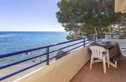 Llanca House | Seaside Casa en Llançà: Ideal for Families and Pets