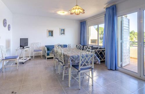 Llanca House | Seaside Casa en Llançà: Ideal for Families and Pets