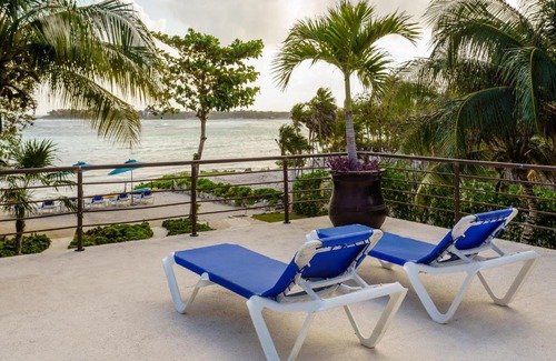 Akumal Villa | Beachfront Villa Bellamar with Private Ocean View Pool