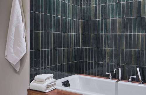 Paso Robles Resort | Discover La Bellasera Hotel And Suites: 4-Star Bliss Awaits