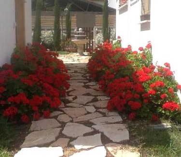 Kfar Bin-Nun Ski Chalet | Relaxing BellaTroun Chalet: Spa, Hot Tub & Family Friendly