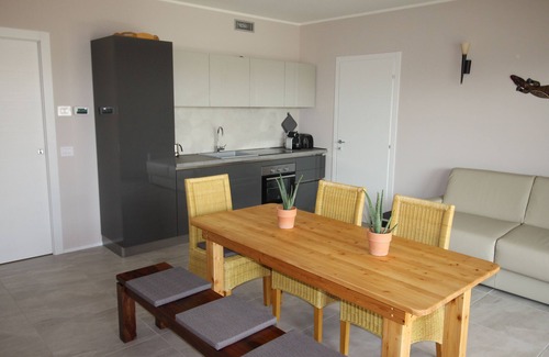 San Benedetto di Lugana Apartment | Bellavista Apartment: Scenic Lake Views & Family-Friendly Stay