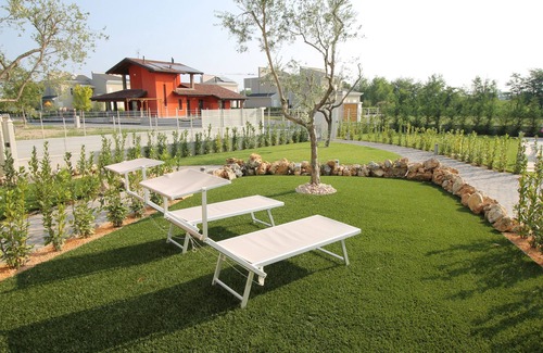 San Benedetto di Lugana Apartment | Bellavista Apartment: Scenic Lake Views & Family-Friendly Stay