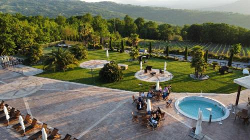 Montefalcione Bed & Breakfast | Discover Bellavigna Country House with Pool & Ocean Views