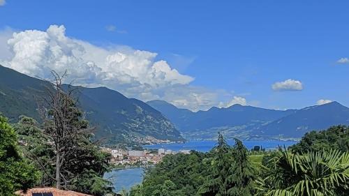 Villongo Apartment | Pet-Friendly Escape at Bellavista Iseo - Family Friendly Stay