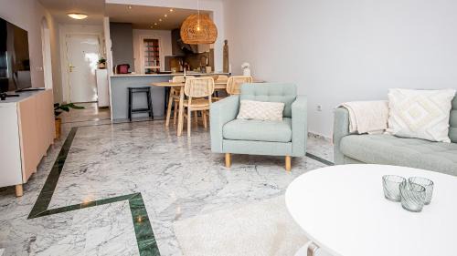 Puerto de la Duquesa Apartment | Experience Bellavista 5E: Ocean View and Private Beach
