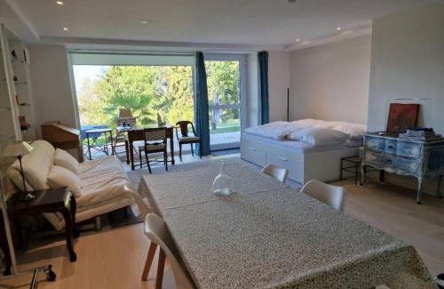 Lipburg Apartment | Bellavista: Pet-Friendly Retreat with 9.2/10 Guest Ratings