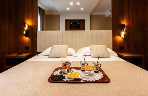 Marina di Varcaturo Hotel | Experience Comfort at Bellavista: Pool, Spa & Breakfast