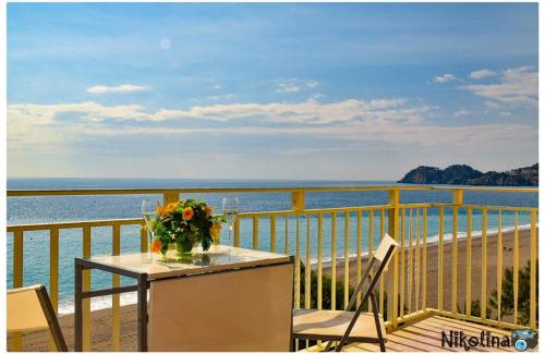 Mazzeo Apartment | Family-Friendly Escape at Bellavista for Memorable Stays