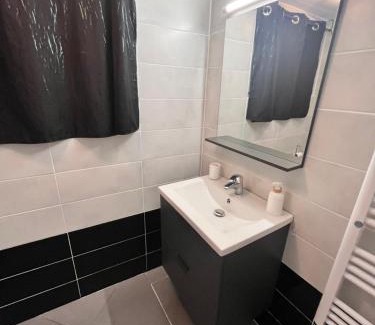 Villers-le-Lac Apartment | Discover Belle île: Guests Rate 8.7/10 for Comfort