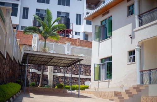 Gitarama Apartment | Stunning Apartment with Breathtaking Views & Great Amenities