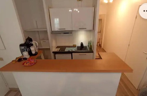 20th Arrondissement Apartment | Cozy F2 Apartment with Terrace & Pet-Friendly Amenities