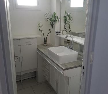 Auxerre Apartment | Top-Rated Belle Appartement: Perfect for Families