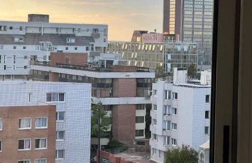 Center Bed & Breakfast | Comfortable Room in EVRY Near RER Station - Family-Friendly