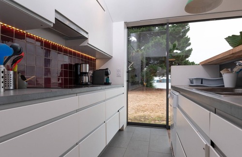 Ile-aux-Moines House | Belle Familiale Holiday Home with Sea View, Private Terrace and Wi-Fi