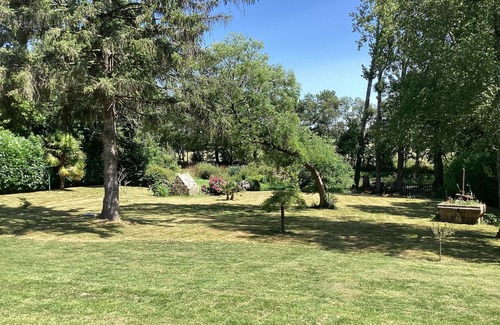 Ploemel House | Family-Friendly Stay at Belle Longère Bretonne Retreat
