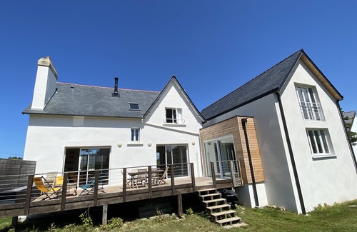 Landunvez House | Beautiful Maison Near Iroise Sea Beaches with Family Amenities