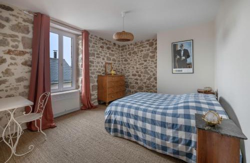 Batz-sur-Mer House | Relaxing Getaway Between Salt Marshes and Beautiful Beaches