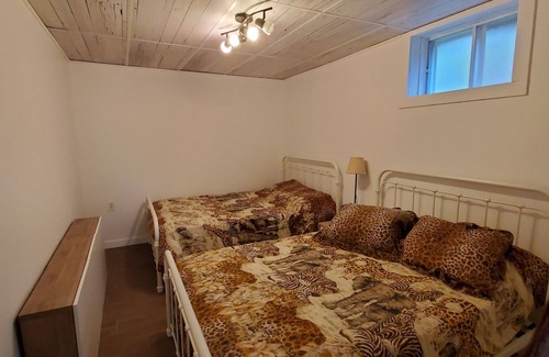 Laval House | Relax at Belle Maison by the River: Perfect for Fishing