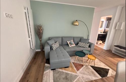Bezannes House | Charming Home with Garden - Perfect for Families & Pets!