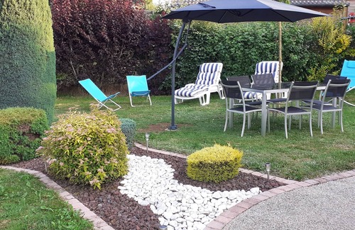 Tence Villa | Elegant Belle Maison de Vacances Neuve with Spa & Hot Tub