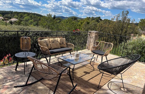 Tourtour Villa | Beautiful Belle Maison Provençale with Panoramic Views