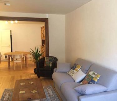 Paroisse Notre-Dame-de-l'Ermitage House | Inviting Family Retreat Near Arbois with Great Amenities