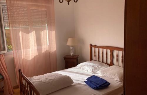 Charnay-les-Macon House | Cozy Retreat on Voie Verte, Mâcon-Cluny for Families